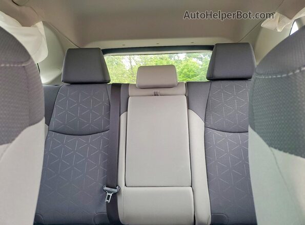 JTMRWRFV5SD305003 2025 TOYOTA RAV4 Red Vista de los asientos traseros