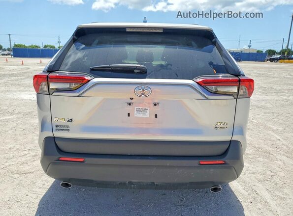 JTMRWRFV8SJ066385 2025 TOYOTA RAV4 Silver Vista trasera