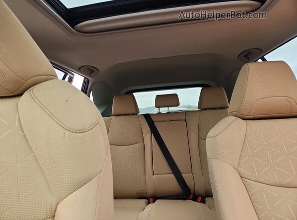 JTMRWRFV9SD337016 2025 TOYOTA RAV4 Burgundy Widok tylnych siedzeń