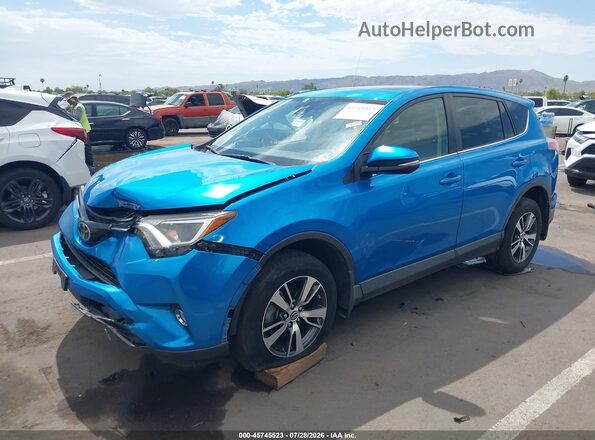 JTMWFREV0HD095052 2017 TOYOTA RAV4 Light Blue Przód lewy