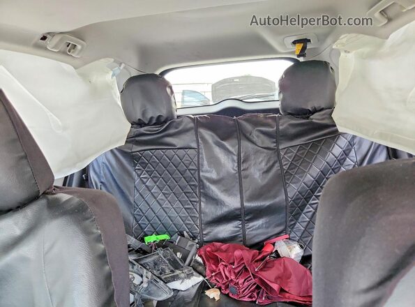 JTMWFREV0HJ117617 2017 TOYOTA RAV4 Red Rear seats view