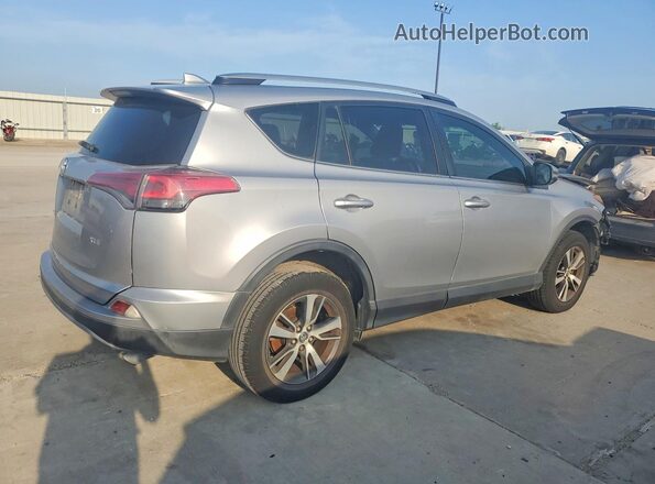 JTMWFREV0JD130436 2018 TOYOTA RAV4 Серебряный Задняя правая четверть