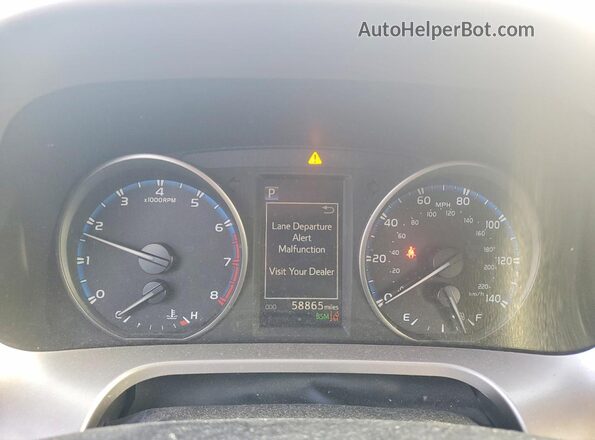 JTMWFREV0JD130436 2018 TOYOTA RAV4 Серебряный Вид щитка приборов