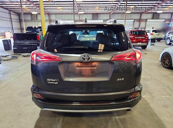 JTMWFREV1HJ140162 2017 TOYOTA RAV4 Gray Widok z tyłu