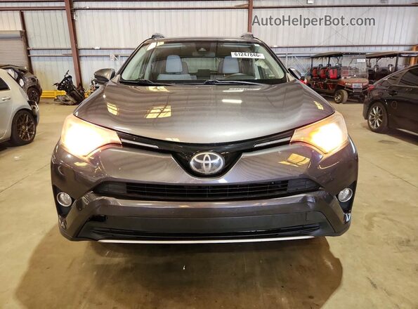 JTMWFREV1HJ140162 2017 TOYOTA RAV4 Gray Widok z przodu
