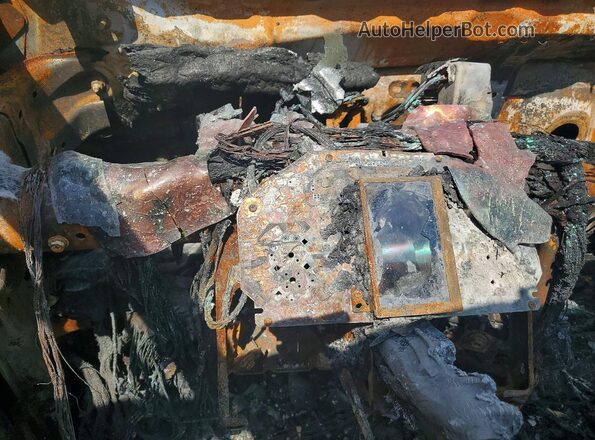 JTMWFREV2HJ713750 2017 TOYOTA RAV4 Charcoal Սարքավորումների վահանակի տեսք