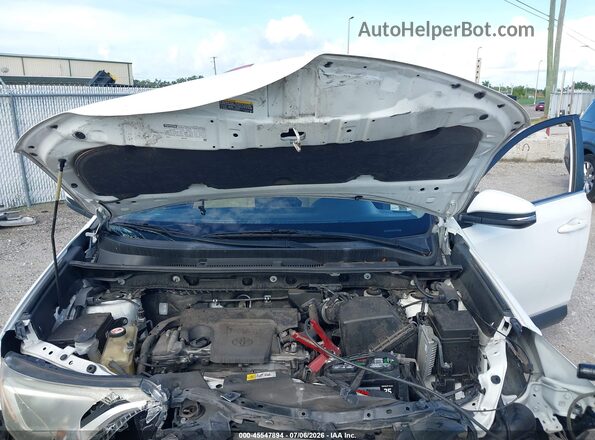 JTMWFREV3JD115476 2018 TOYOTA RAV4 Белый Вид сзади