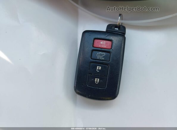 JTMWFREV3JJ748268 2018 TOYOTA RAV4 Silver Вид панелі приладів