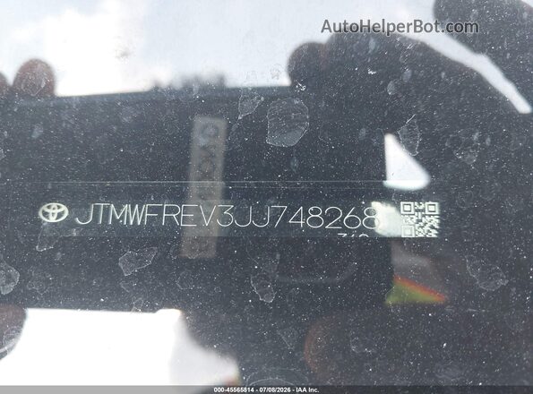 JTMWFREV3JJ748268 2018 TOYOTA RAV4 Silver 