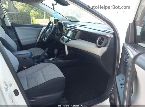 JTMWFREV4JJ182766 2018 TOYOTA RAV4 White Widok wnętrza z przodu