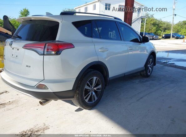 JTMWFREV4JJ182766 2018 TOYOTA RAV4 White Tył prawy