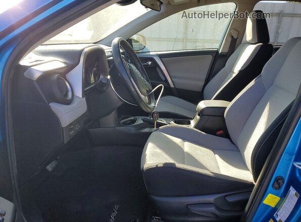 JTMWFREV5HJ712897 2017 TOYOTA RAV4 Blue Սալոնի դիմացի տեսք