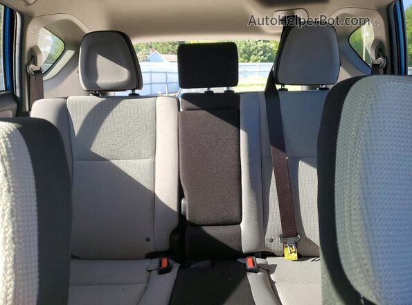 JTMWFREV5HJ712897 2017 TOYOTA RAV4 Blue Հետևի նստատեղերի տեսք