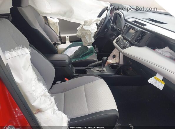 JTMWFREV6HJ122904 2017 TOYOTA RAV4 Red Սալոնի դիմացի տեսք
