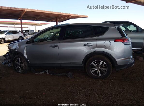 JTMWFREV6JJ173891 2018 TOYOTA RAV4 Silver სალონის 360-გრადუსიანი ხედი