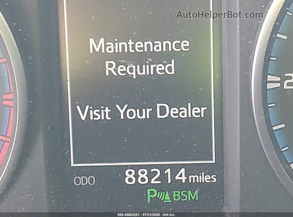 JTMWFREV6JJ192179 2018 TOYOTA RAV4 White 