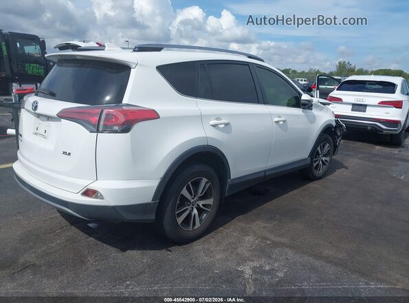 JTMWFREV7JJ200757 2018 TOYOTA RAV4 White Rear right