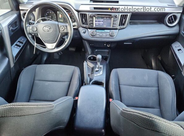 JTMWFREV7JJ732171 2018 TOYOTA RAV4 White Widok deski rozdzielczej