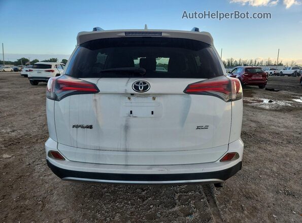 JTMWFREV8HD102362 2017 TOYOTA RAV4 Белый Вид сзади