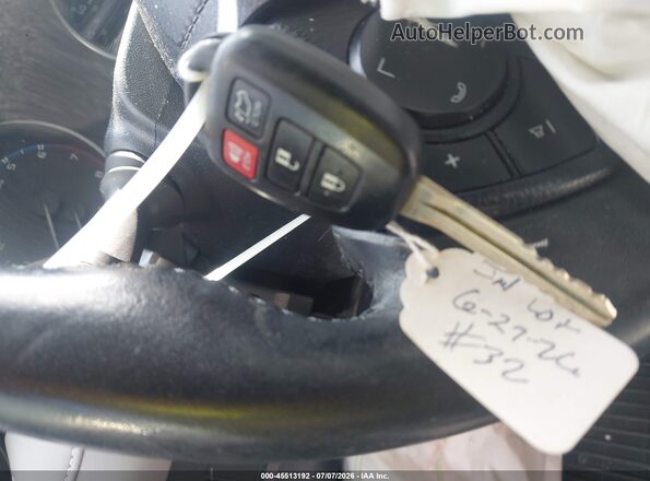 JTMWFREV8HJ706382 2017 TOYOTA RAV4 Gray Вид панелі приладів