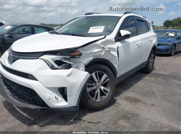 JTMWFREV9HJ102338 2017 TOYOTA RAV4 White Vista frontal