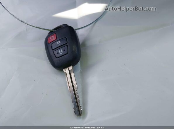 JTMWFREV9HJ146680 2017 TOYOTA RAV4 Red Առջևի վահանակի տեսք