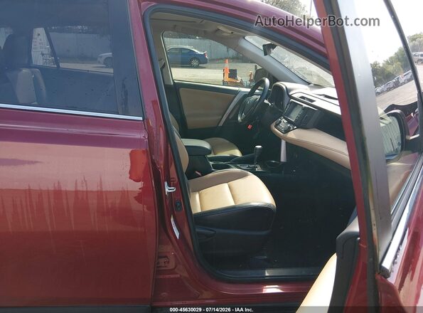 JTMYFREV8JD121038 2018 TOYOTA RAV4 Красный Вид салона спереди