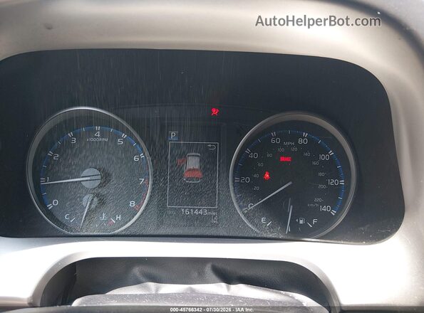 JTMZFREV0HJ705286 2017 TOYOTA RAV4 White Հետևի նստատեղերի տեսք