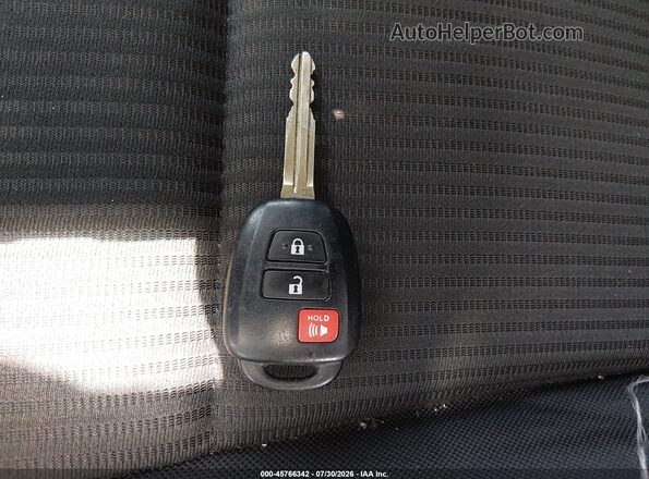 JTMZFREV0HJ705286 2017 TOYOTA RAV4 White Առջևի վահանակի տեսք