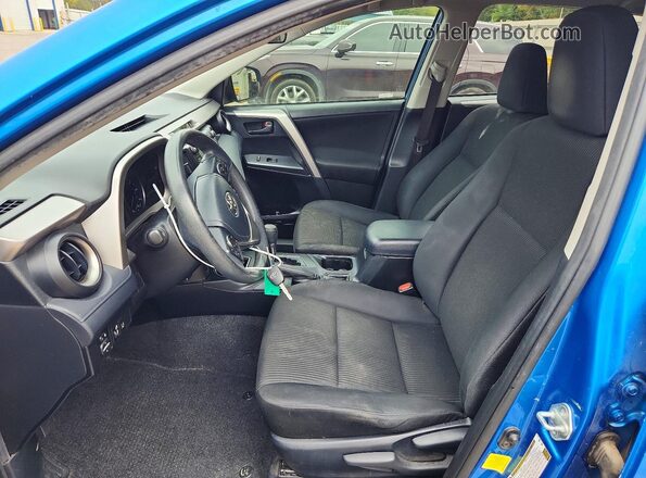 JTMZFREV0JJ151768 2018 TOYOTA RAV4 Blue წინა სალონის ხედი
