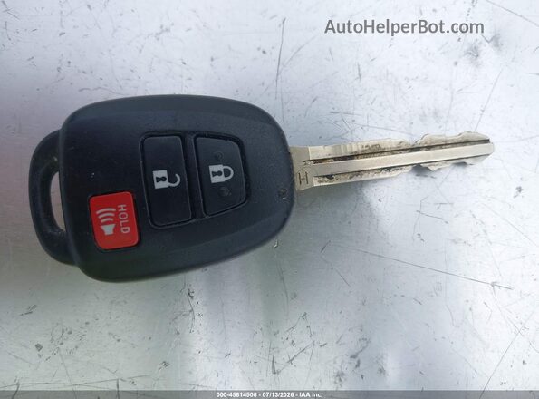 JTMZFREV1HJ122662 2017 TOYOTA RAV4 White წინა პანელის ხედი