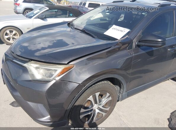JTMZFREV1HJ712067 2017 TOYOTA RAV4 Gray Widok z przodu