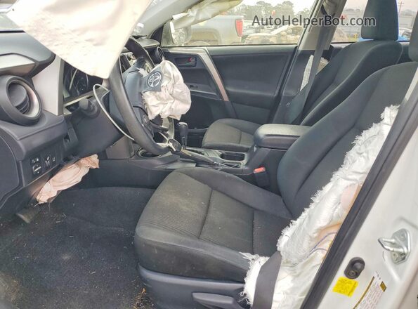 JTMZFREV1JJ173150 2018 TOYOTA RAV4 Белый Вид салона спереди