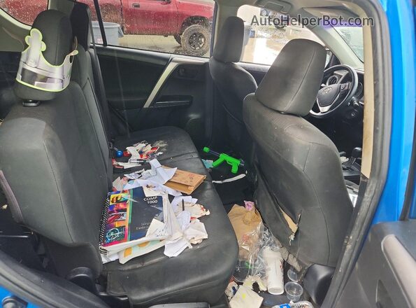 JTMZFREV1JJ748850 2018 TOYOTA RAV4 Blue Vista interior trasera