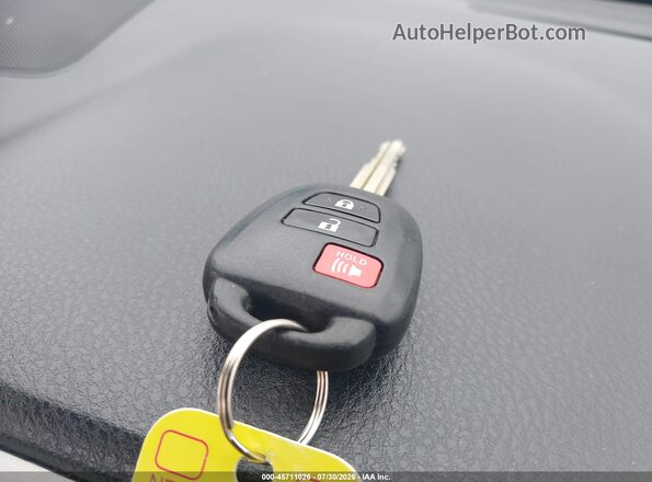 JTMZFREV2GJ083434 2016 TOYOTA RAV4 Серый Вид панели приборов