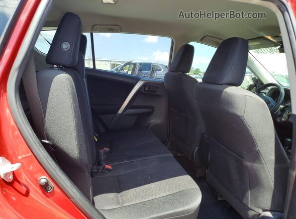 JTMZFREV2HJ123142 2017 TOYOTA RAV4 Red Սալոնի հետևի տեսք