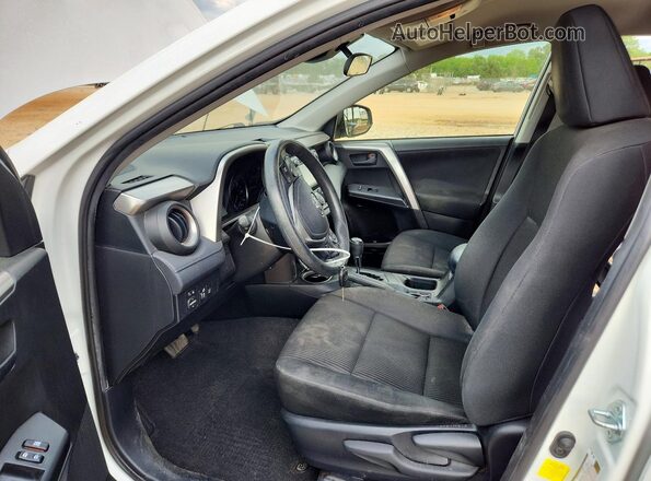 JTMZFREV2HJ134111 2017 TOYOTA RAV4 White Вид салону спереду