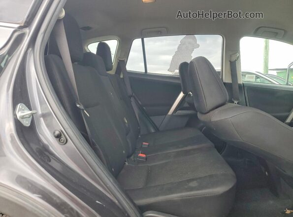 JTMZFREV3HJ722275 2017 TOYOTA RAV4 Gray Вид задньої частини салону