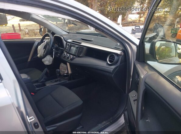 JTMZFREV3JJ173263 2018 TOYOTA RAV4 Silver Սալոնի դիմացի տեսք