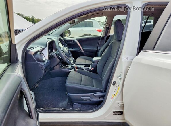 JTMZFREV4HJ702634 2017 TOYOTA RAV4 White Вид наклейки з VIN-кодом