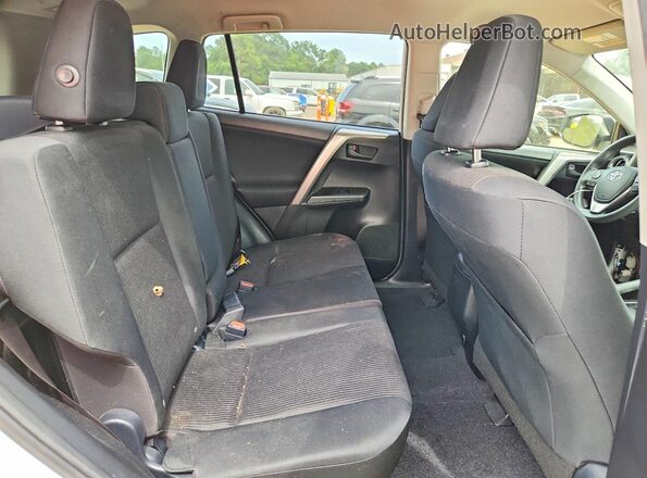 JTMZFREV4HJ702634 2017 TOYOTA RAV4 White Вид задньої частини салону