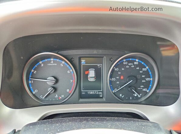 JTMZFREV4HJ702634 2017 TOYOTA RAV4 White Вид щитка приладів