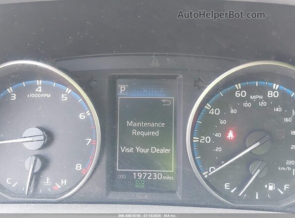 JTMZFREV5HJ123345 2017 TOYOTA RAV4 Gray Հետևի նստատեղերի տեսք
