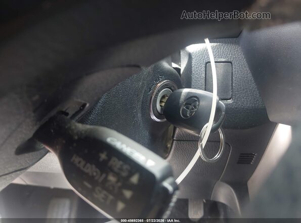 JTMZFREV6HJ117361 2017 TOYOTA RAV4 Red წინა პანელის ხედი