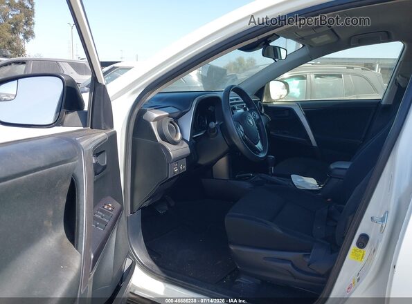 JTMZFREV6HJ703560 2017 TOYOTA RAV4 White 