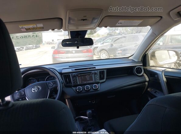 JTMZFREV6HJ703560 2017 TOYOTA RAV4 White 