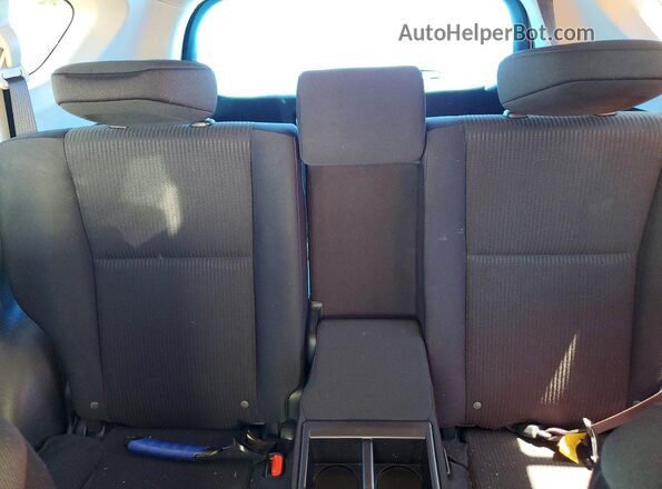 JTMZFREV6JJ166369 2018 TOYOTA RAV4 Silver Вид задніх сидінь