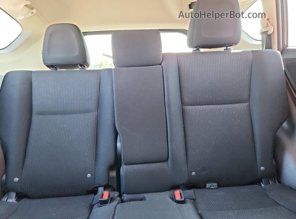 JTMZFREV9HJ141623 2017 TOYOTA RAV4 Blue უკანა სავარძლების ხედი