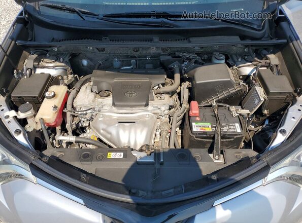JTMZFREV9JD126253 2018 TOYOTA RAV4 Silver Սալոնի հետևի տեսք