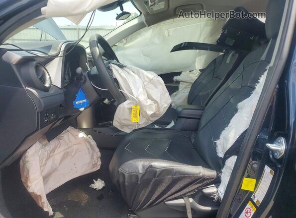 JTMZFREVXHJ718627 2017 TOYOTA RAV4 Blue Widok wnętrza z przodu